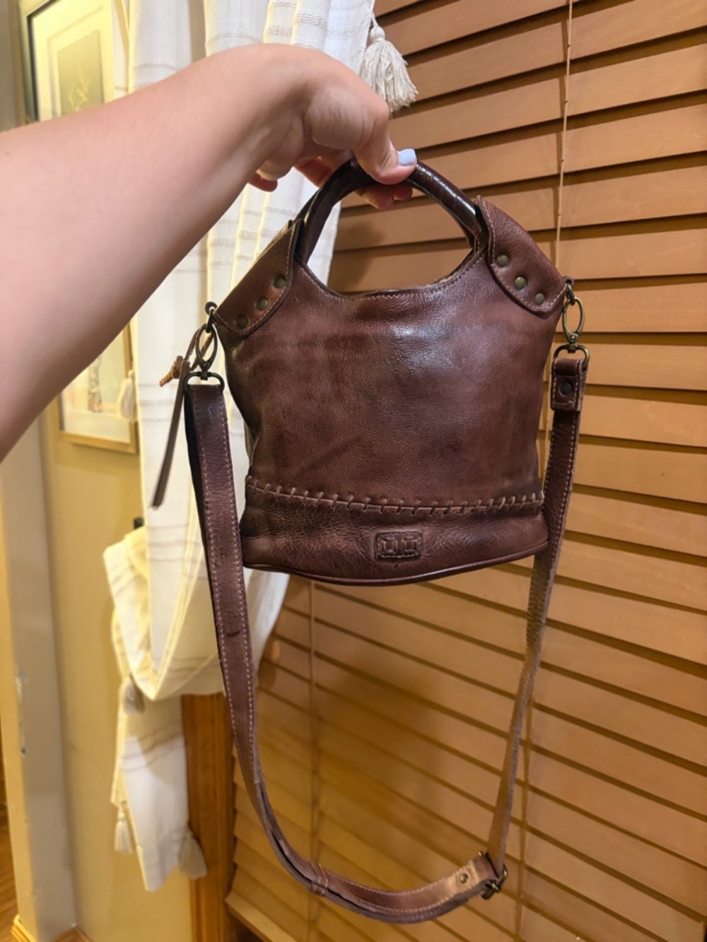 Bed Stu Rustic Brown Leather Crossbody Bucket Bag - Picture 7 of 8